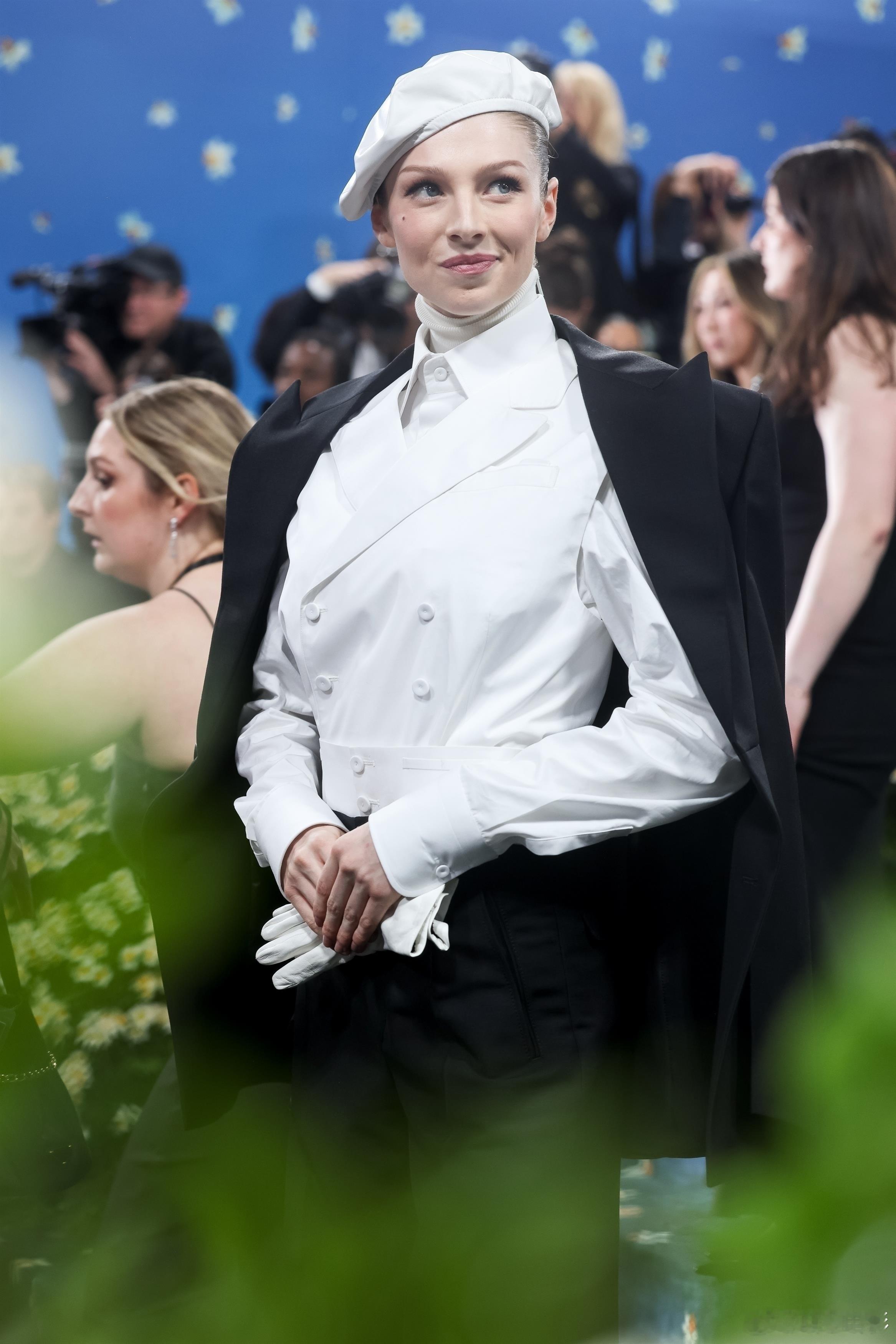 【高清】Hunter Schafer at The 2025 Met Gala 