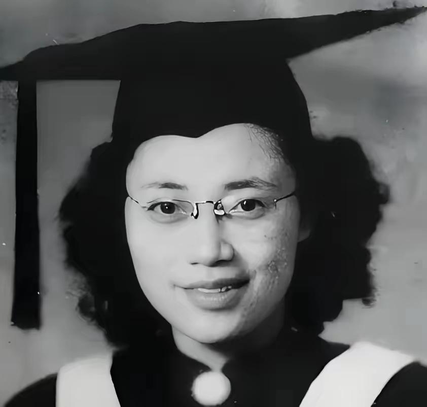 1950年，她被折磨278天，浑身没一块好肉，突然抬头说：别打了，我全招，但我要