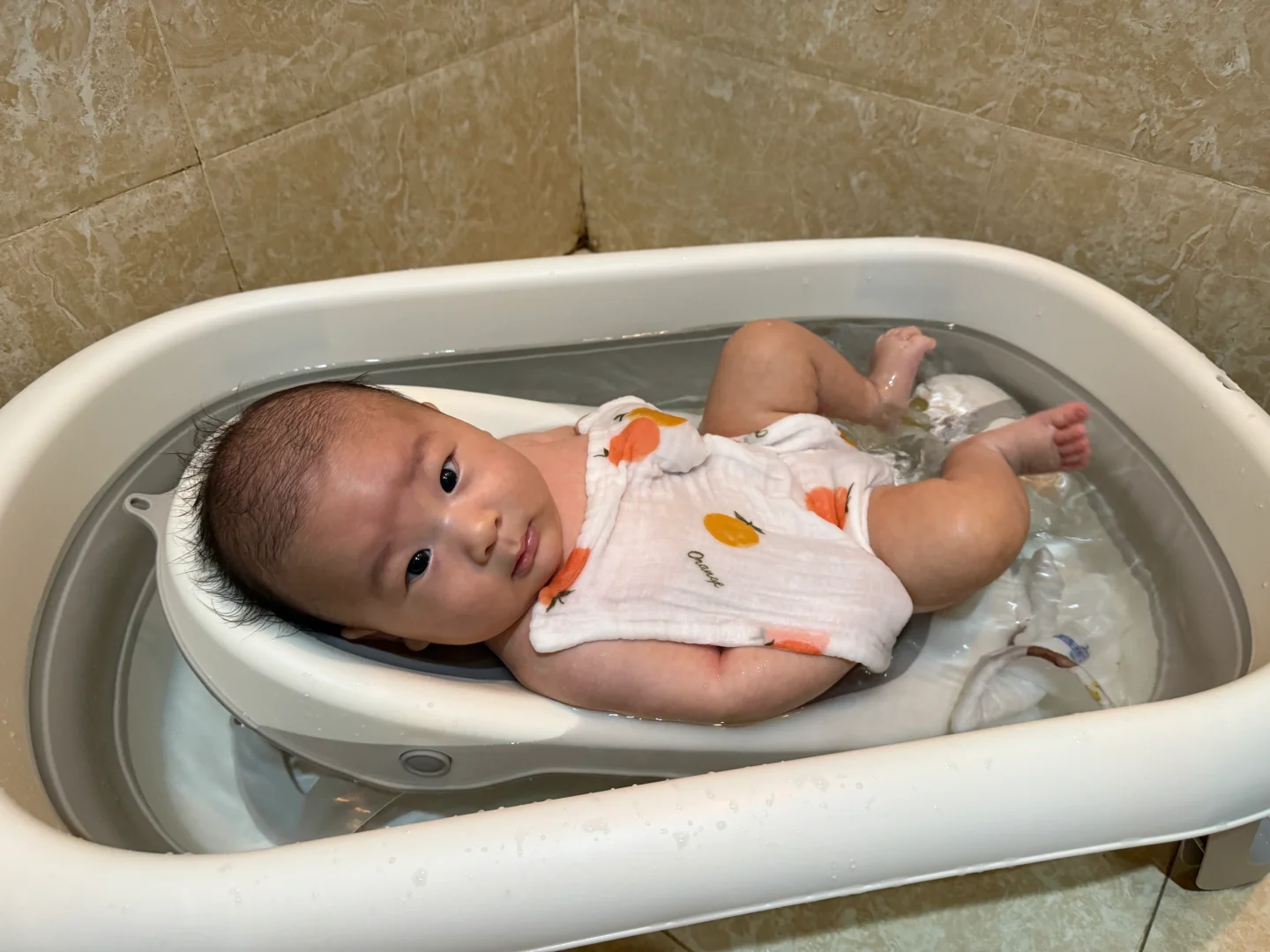 一洗澡就变成了香宝宝