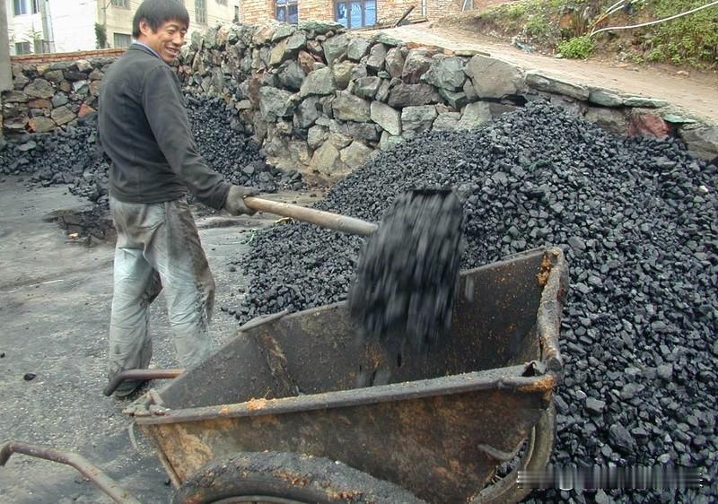 对中国来说，发展经济固然重要，处理汉族黑人同样重要，应该改为黑人族。
作为中国老