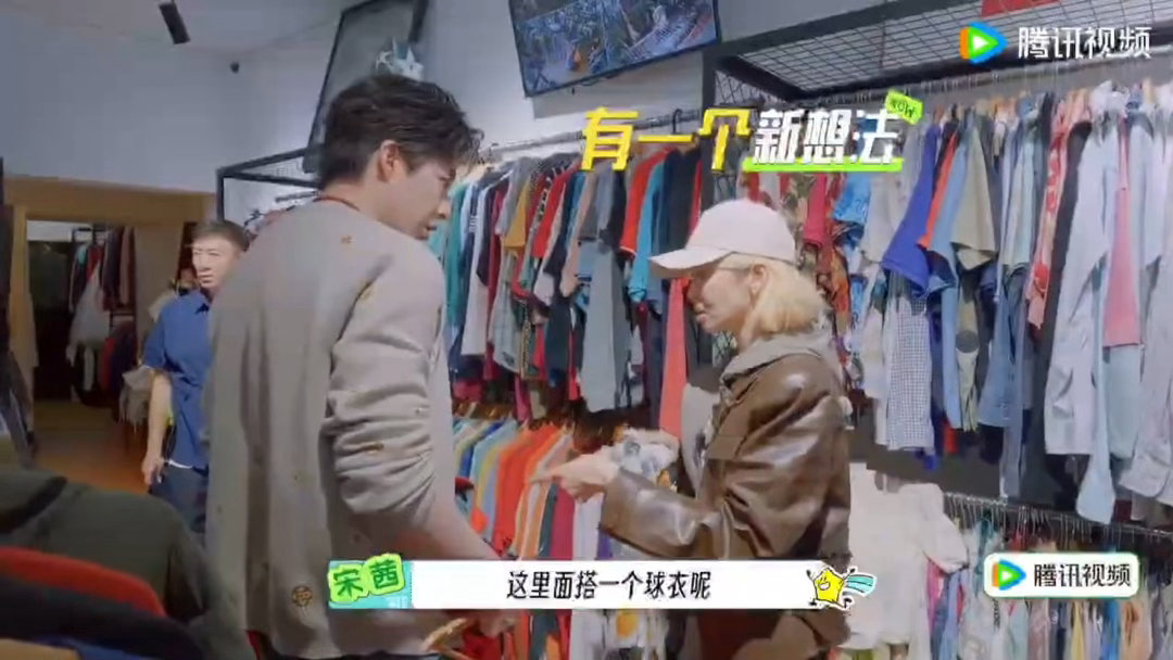 刘宇宁移动的曲库刘宇宁专业歌手的歌曲储备量在综艺猜歌环节里，刘宇宁全程高能发挥，