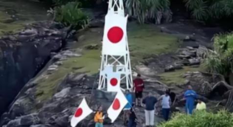 很多人问：“中国为什么不趁着中日冲突，将日本在钓鱼岛上的灯塔给拆掉？”其实不是不