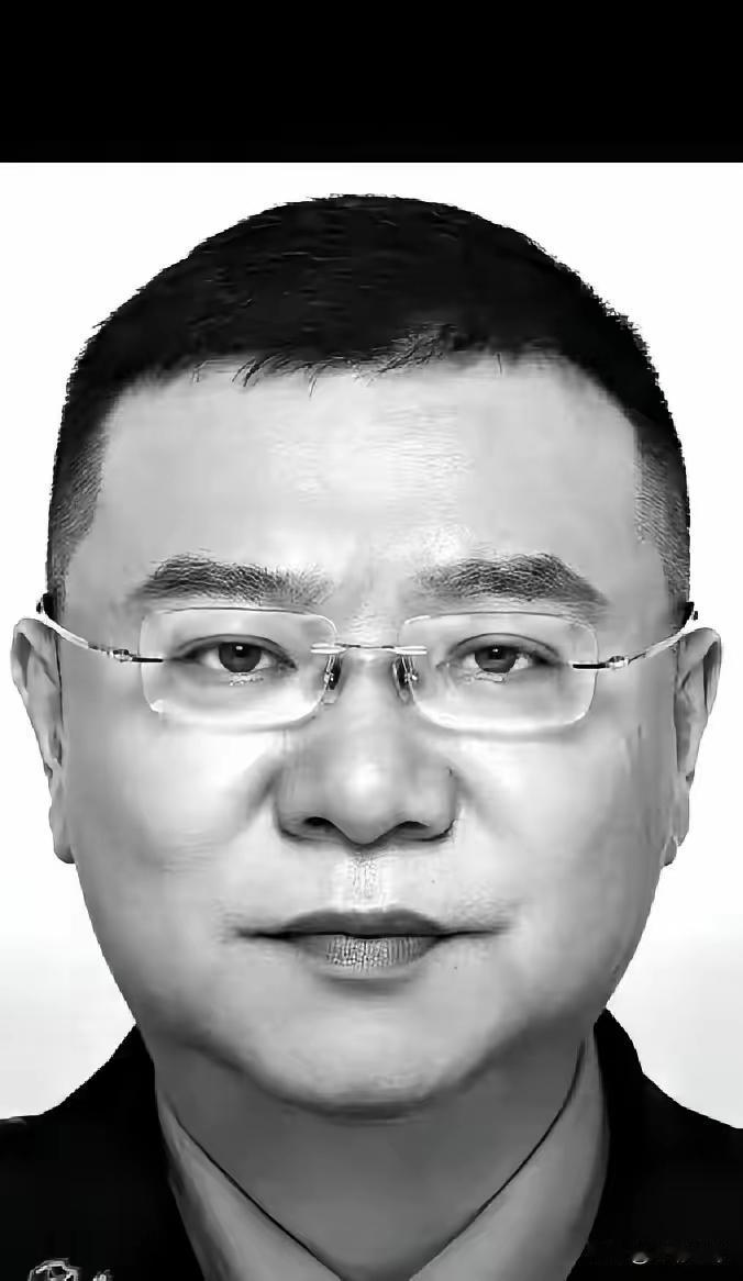 2月20号凌晨时分，海南的街头巷尾还浸在沉沉的夜色中。51岁的陈淼，是海南省公安