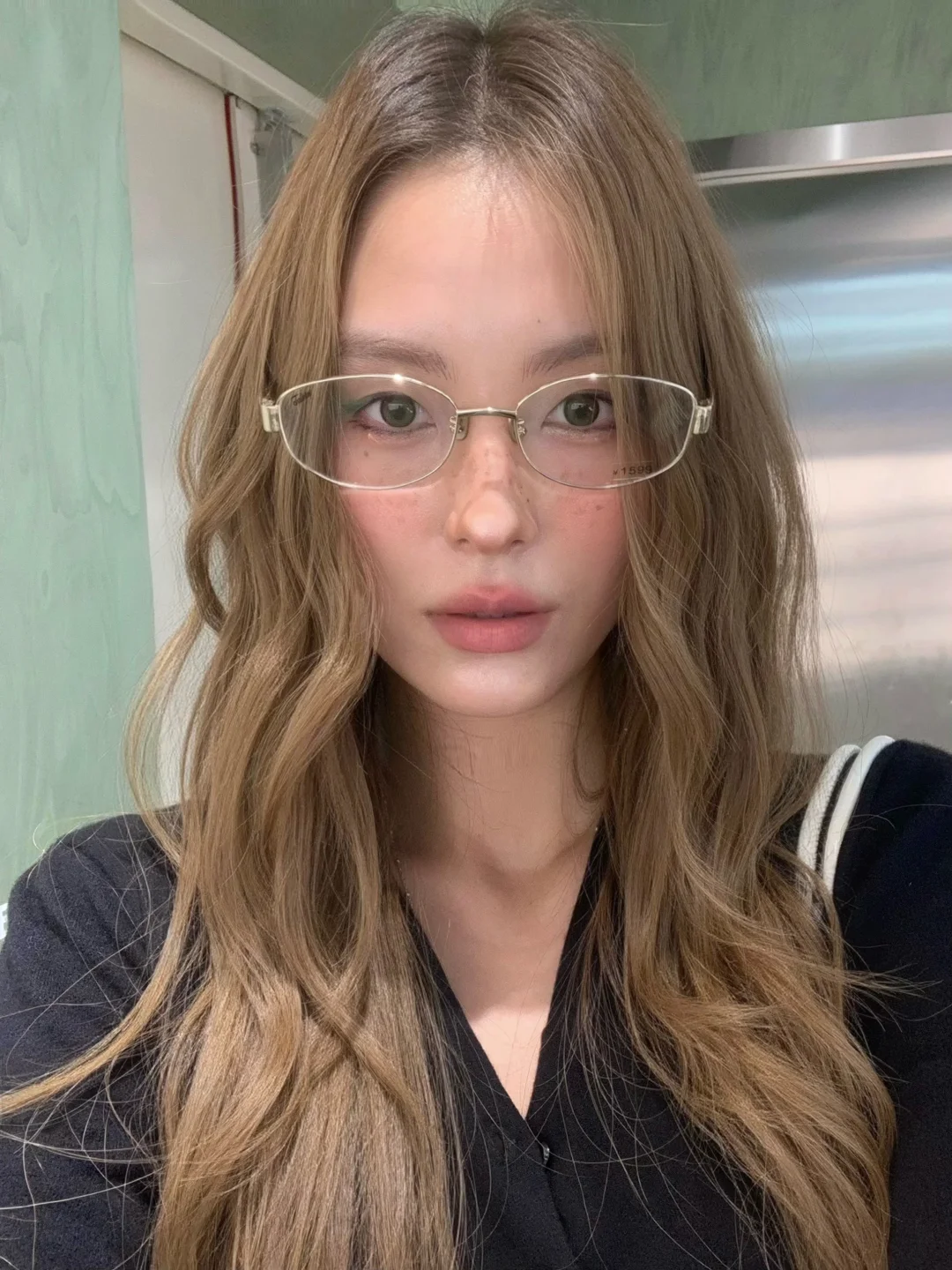 👓｜当一天韩女🤍🩶♡ ⋅₊˚. 🕊