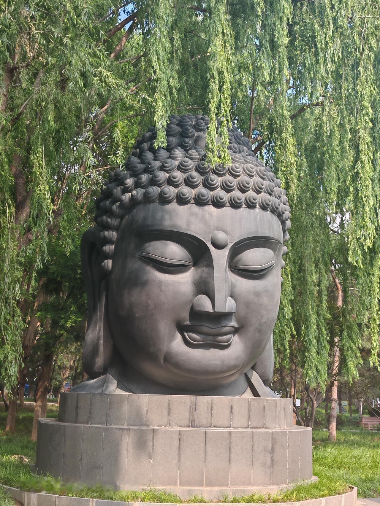 通州梨园的韩美林艺术馆，真是个宝藏地。这座馆在北京通州梨园镇主题公园内，是国内第