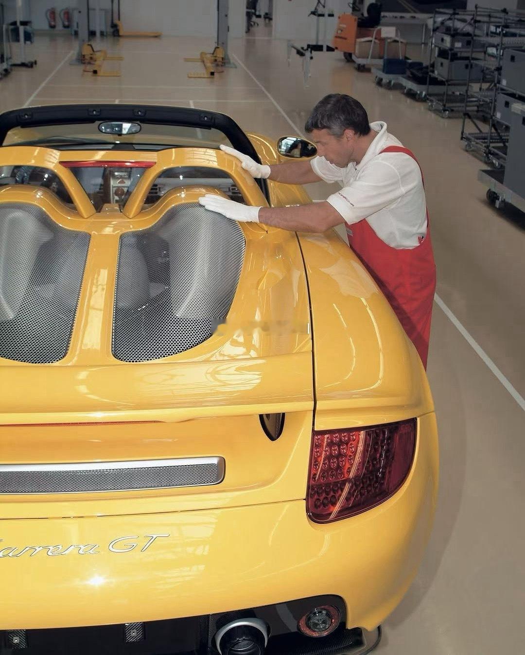 早啊好冷，急需一杯热美式☕️梦想家ALI 北京·Runoilbus燃油巴适汽车主