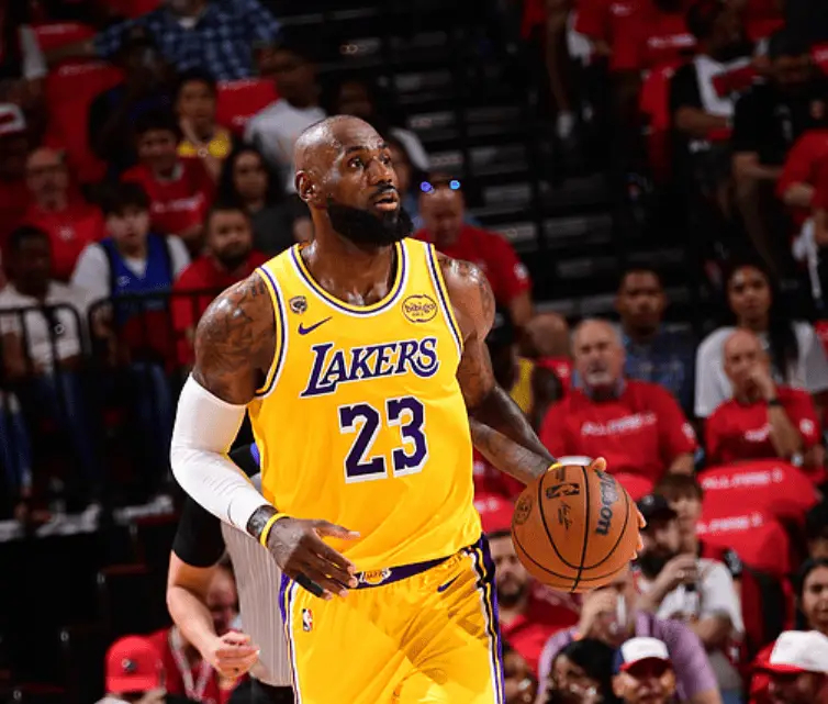 ESPN专家团12人全部预测火箭淘汰湖人，目前湖人3-0领先火箭NBA季后赛，湖
