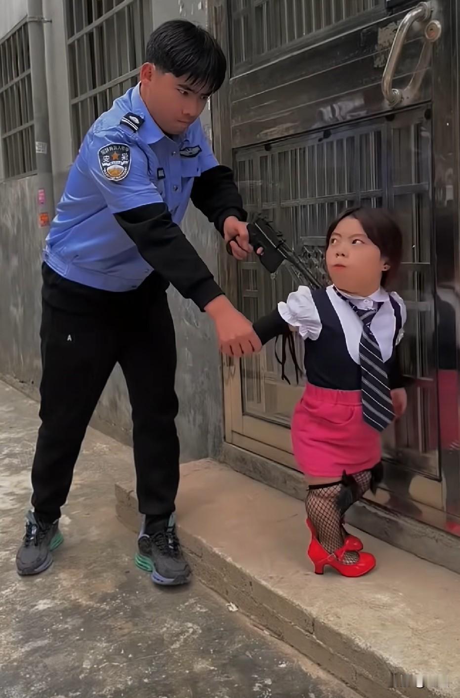 夫妻不管管高矮胖瘦感情好理解就行[玫瑰][玫瑰][玫瑰][玫瑰]