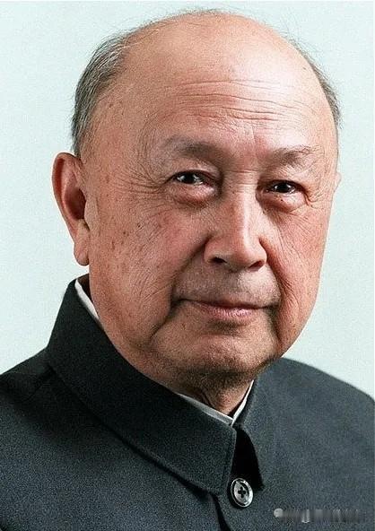 中国现代十大国士级民族脊梁
 
泱泱华夏，薪火永续。今日中国之盛世，并非凭空而来
