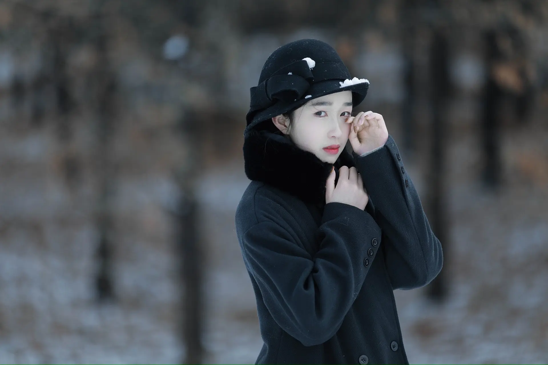 “天亮了就好了”前几年下雪❄️，和老赵一起出去拍的，她是真的哭了出来