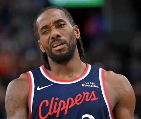 美记：NBA联盟内部越来越普遍的看法是，科怀·伦纳德最终将被交易。尽管快船队老板