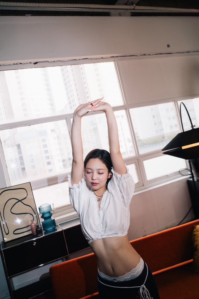 JENNIE ’SPOT!‘ 📷 ​​​