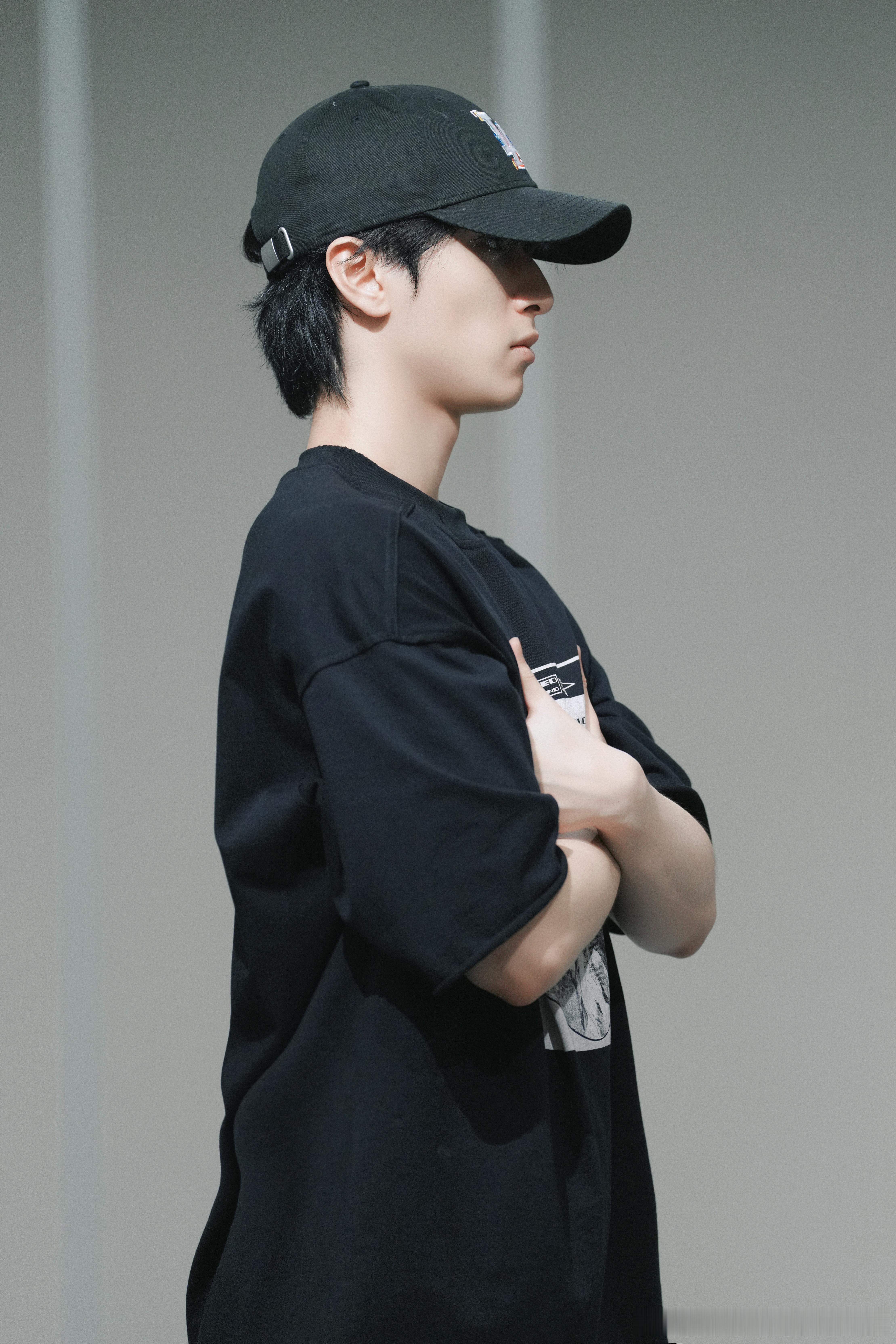 严浩翔 × 新说唱2025 in AMIRI 帅气随性😎🖤 ​​​