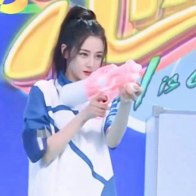 ⌚️子筹或们 看枪 🔫🔫🔫 