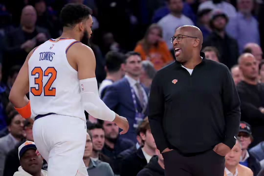 唐斯谈布朗教练激发出了最好的我们 NBA季后赛东部G3，尼克斯121-108战胜