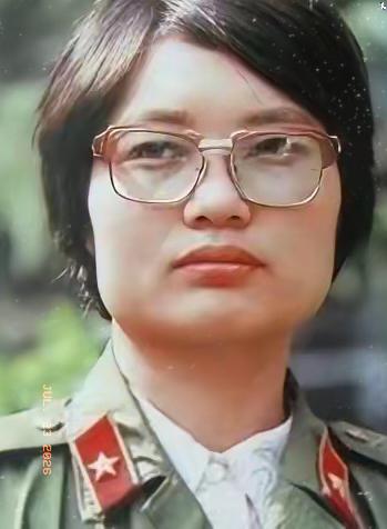 1986年，23岁女医护刘亚玲以回家探亲为由，向医院请假，谁知她居然偷偷溜到了老