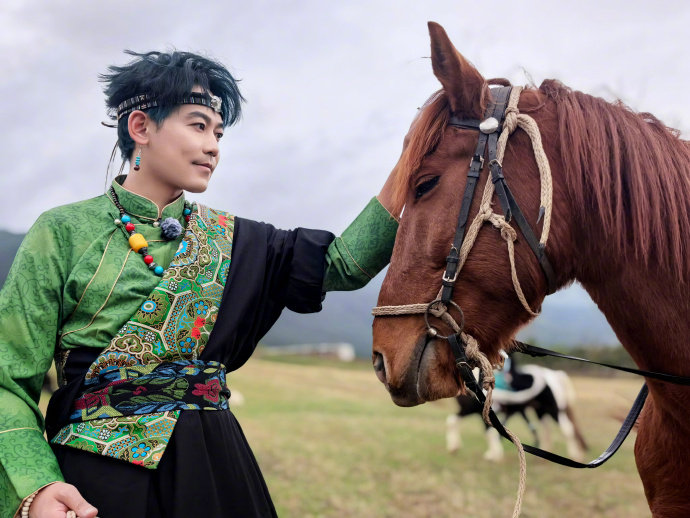 苏醒告别快乐老友记快乐老友记录制圆满结束，苏醒发文诉感恩，感谢观众全程的包容与支