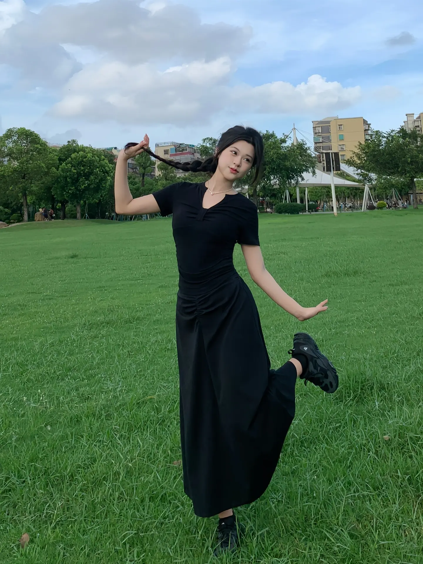 出来晒晒太阳吧。以后改成逢6上新哦！ 每月6号16号26号晚8：30不见不散