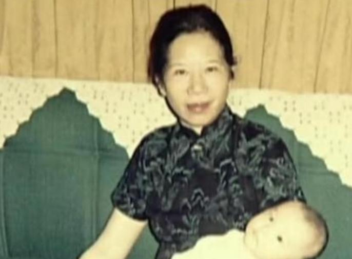 她是军统唯一的女少将，长相甜美，活到98岁，孙女更是家喻户晓。这名女少将是姜毅英