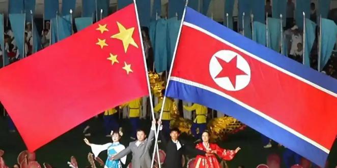 以前一直没想明白，中国都和一百多个国家建交了，为什么偏偏只有朝鲜被定成独一档的“