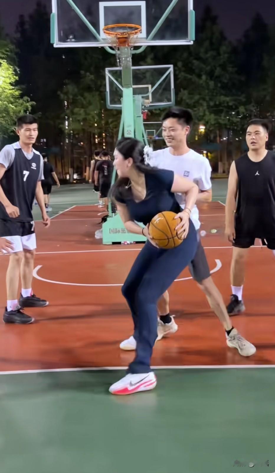 抓紧结婚吧。第一胎必须儿子啊