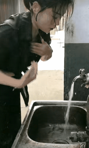 比男人会撩