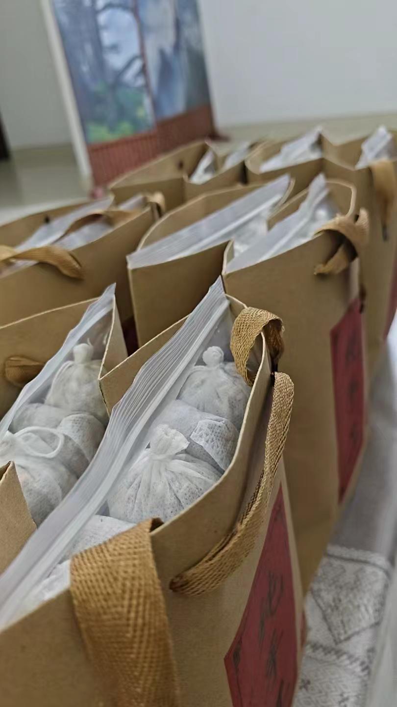 女人养养更漂亮，🥰🥰。✨每包都是自然的馈赠🌿，手作的温度藏在茶包里。女人要