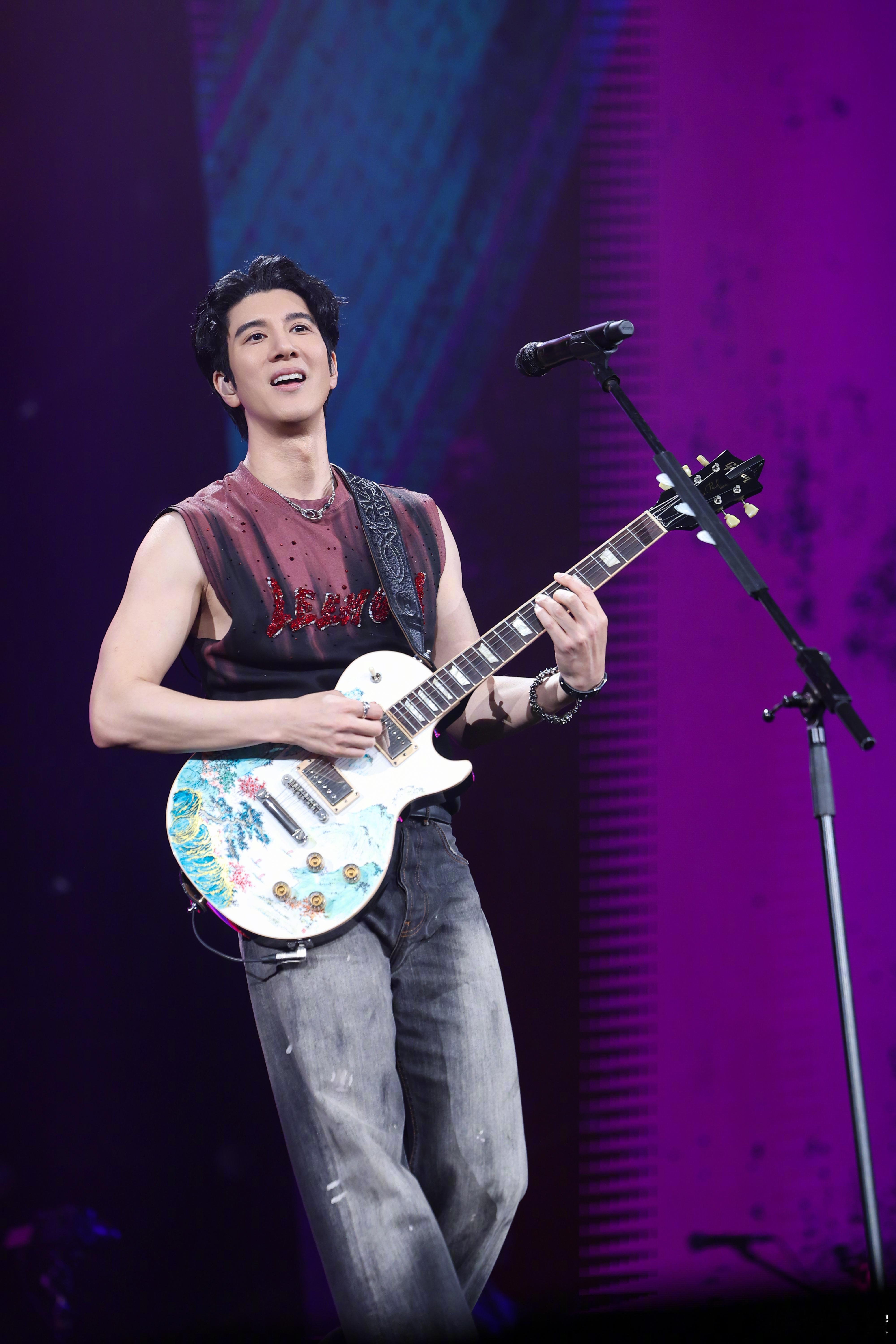 欢迎华语天王王力宏时隔6年再度加盟歌手2025歌王之战帮帮唱！ ​​​