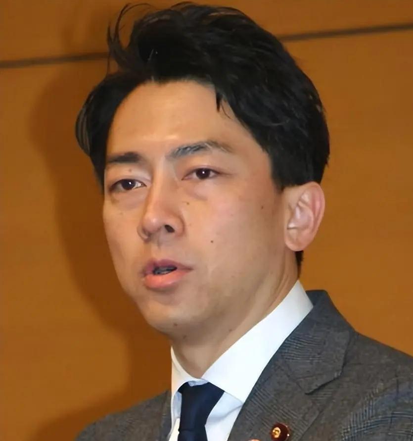 真的敢想！也真的敢说！防卫大臣公然宣称核武器议题必须放开讨论，日本现在的野心，已