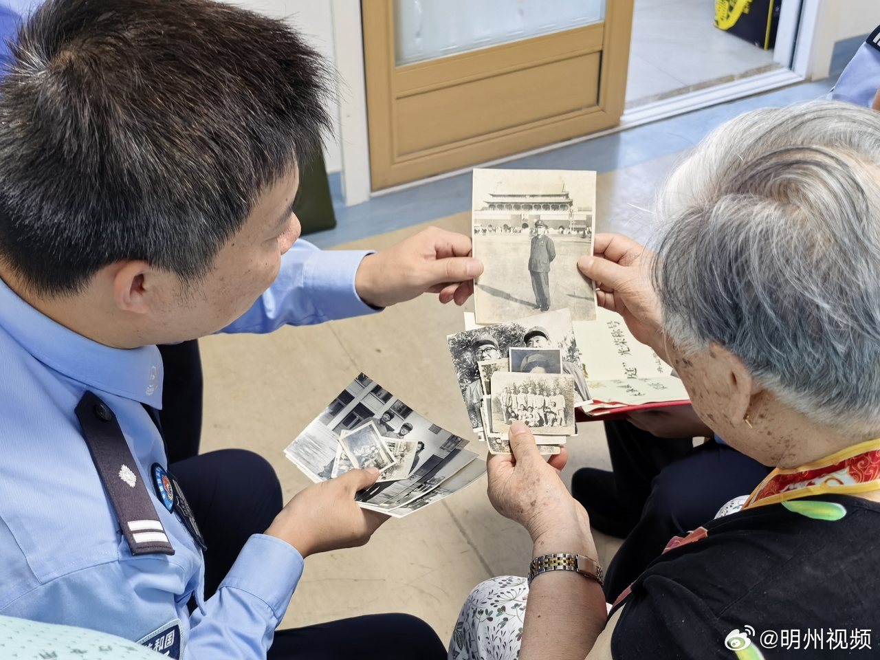 宁波94岁老兵的八一心愿 八一前夕，94岁抗美援朝老兵朱淑媛盼着翻看珍藏的勋章与