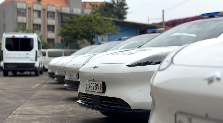 连警察都 pick 的广汽昊铂 HT，为何成为家庭用车首选？在广州街头，如果你留