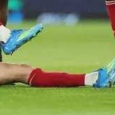 北京时间4月24日，根据法国《队报》的报道，利物浦前锋埃基蒂克上周六已经在伦敦接