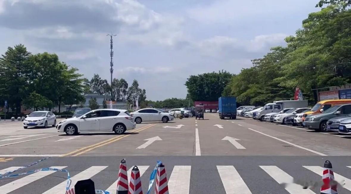 广州继续推动停车费降价，9月1日起开始下调。

新政策包括计费从每30分钟调整到