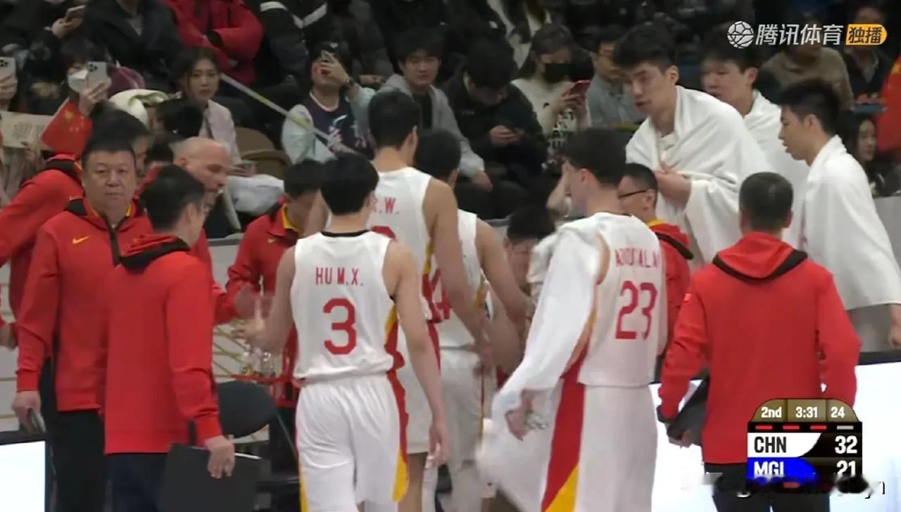随着蒙古队49：80不敌中国队，本场比赛暴露出3个可笑的事实。

1. 如今中国