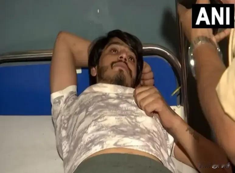 在婚姻嫁娶之事上，印度正好和我们完全相反。
我们是娶个媳妇，男方又买房、车，又出