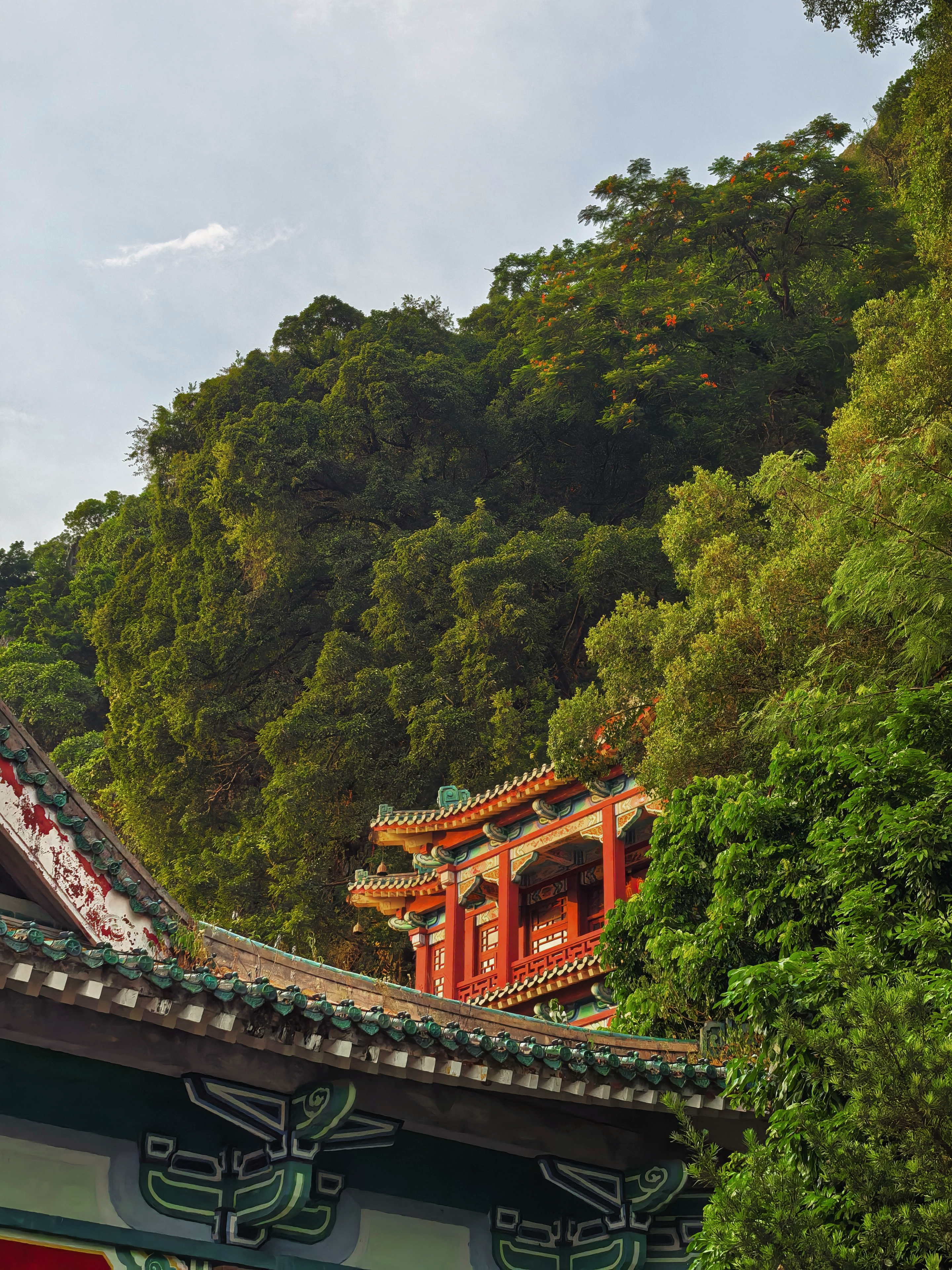 天地外 山水间 . 
