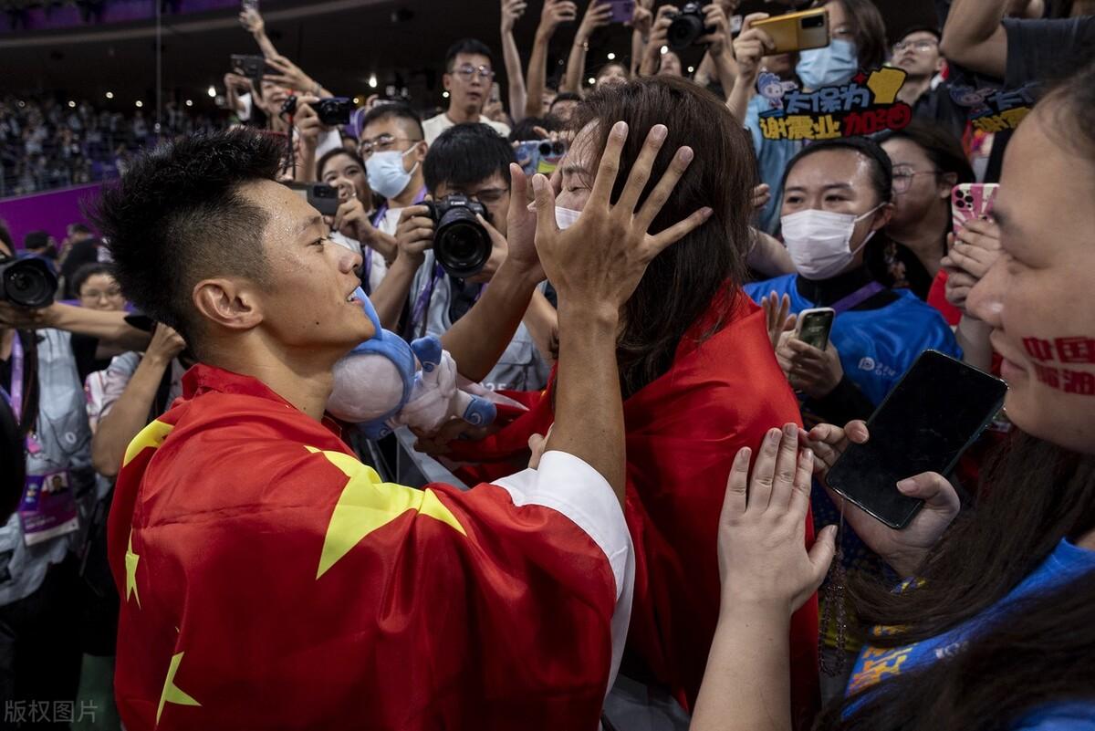 亚运结束，以下的温馨画面是否有让你感动的时刻？体育无国界，或对或错，但我们的运动