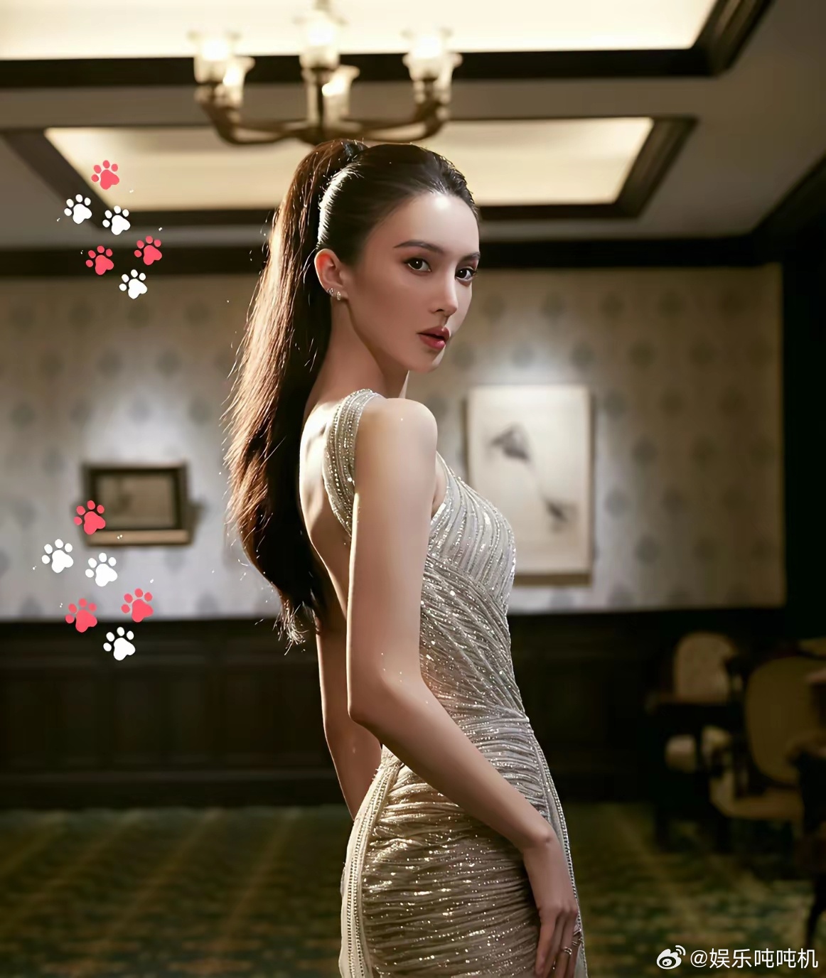 杨洋现在不担心自己​他最担心的人​不是赵露思，而是金晨，他就像​热锅上蚂蚁，急的
