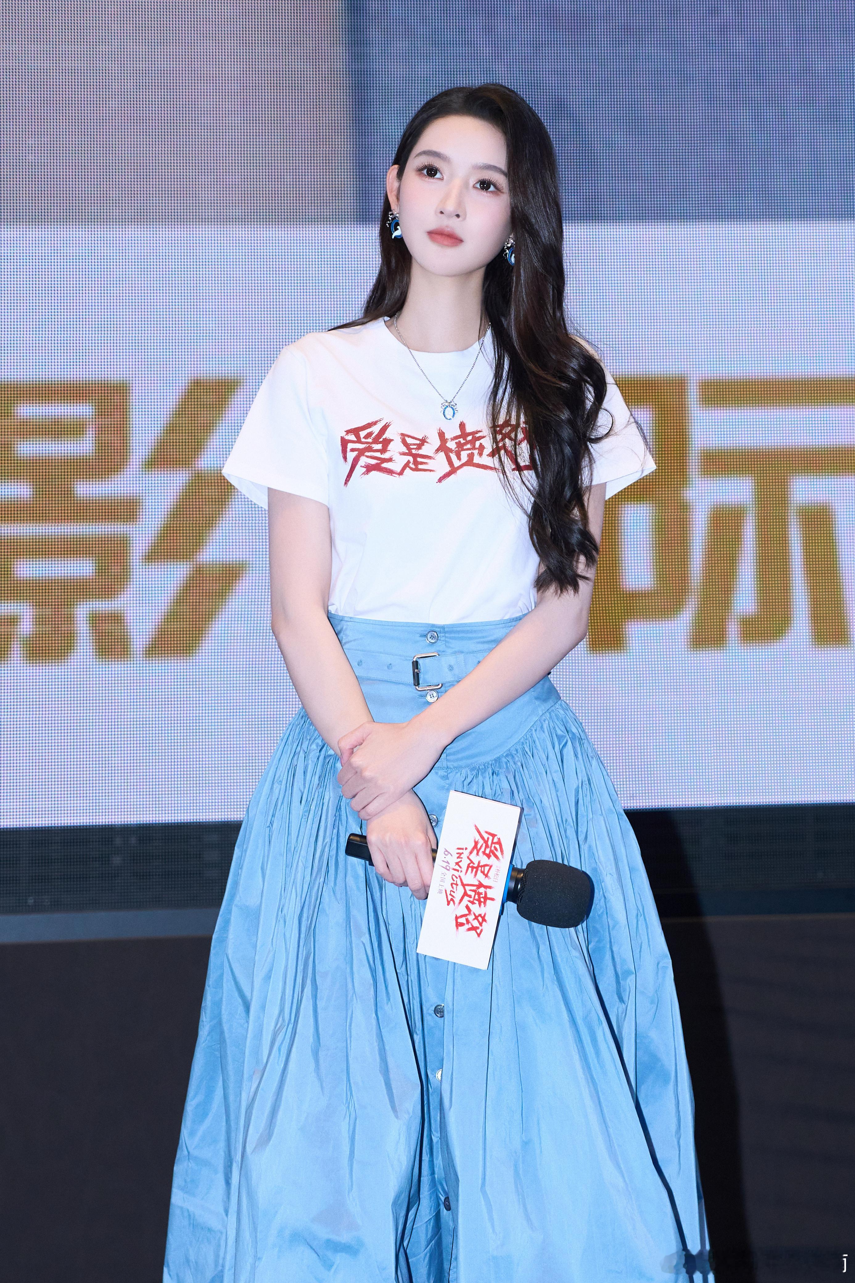王玉雯别说了王安宇要碎了王玉雯别说了王安宇破碎了雯姐别说了！隔着门吵架的后劲太大