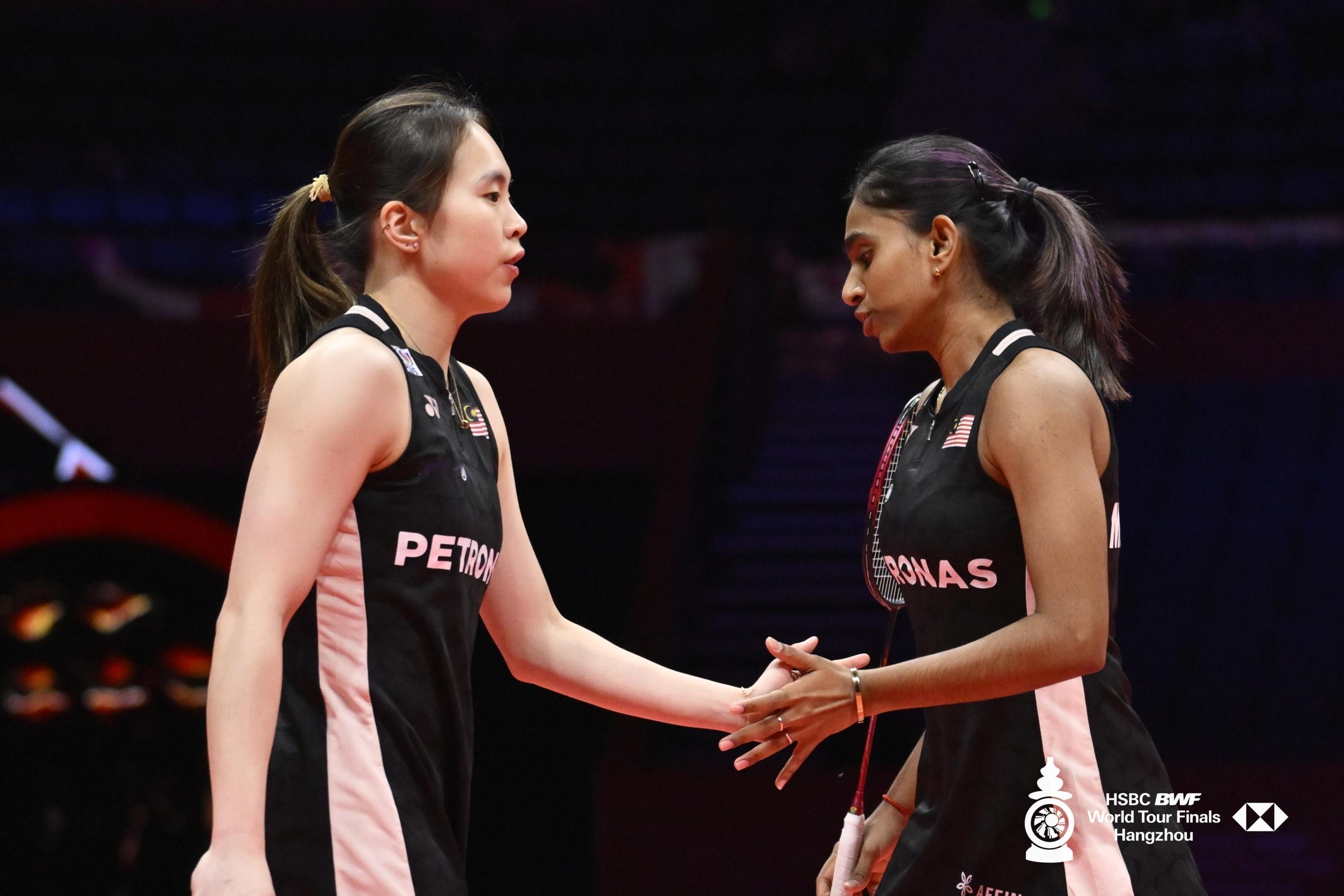 陈康乐/蒂娜🇲🇾 21-16、21-10 谢沛珊/洪恩慈半决赛：陈康乐/蒂娜