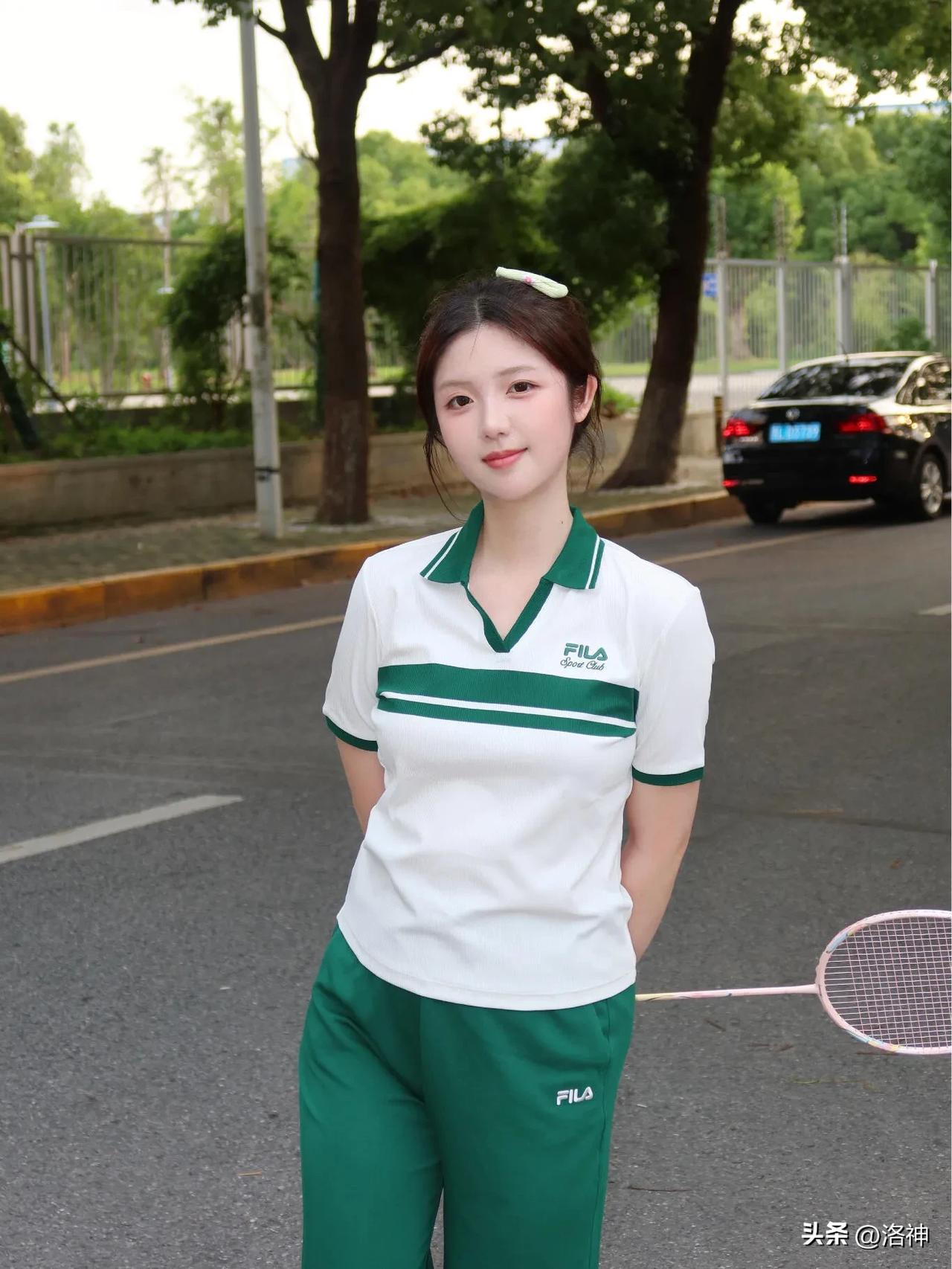 我感觉我懂你的特别
总有人懂你的心 爱你和懂你不同 老婆特别的爱 让我心动的感觉