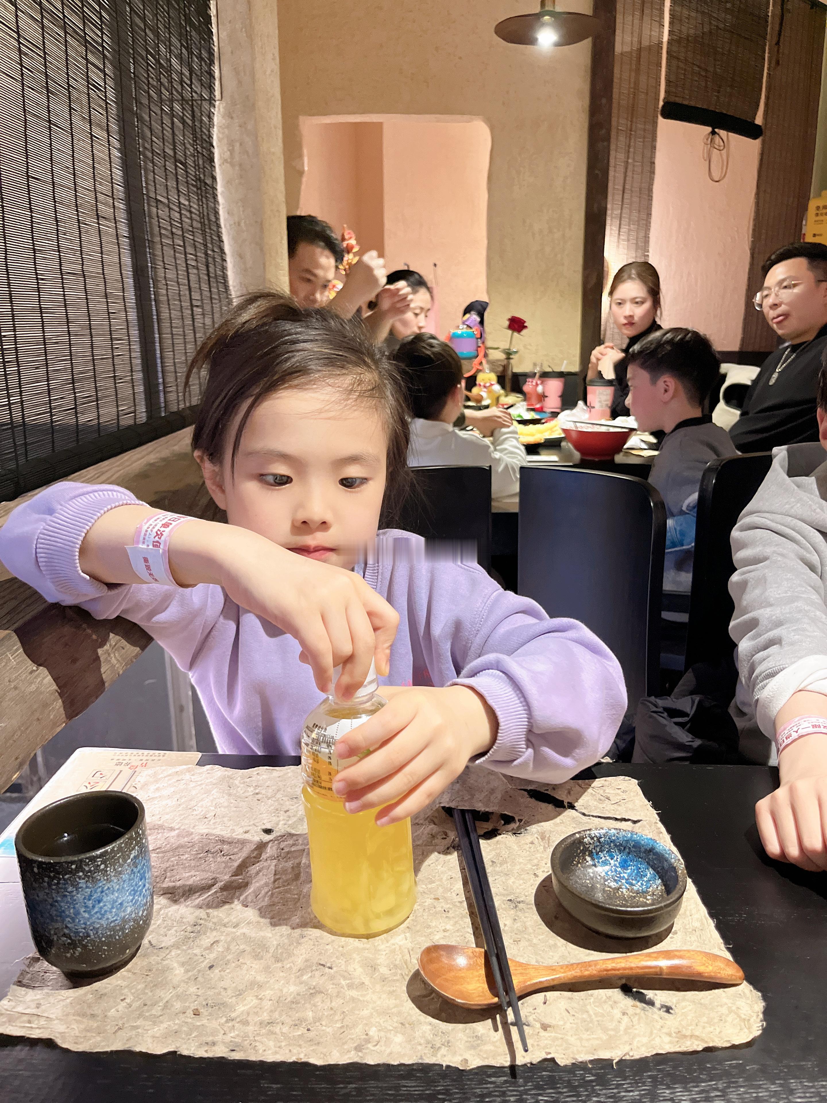 处成朋友…我比他们还幼稚 ​​​