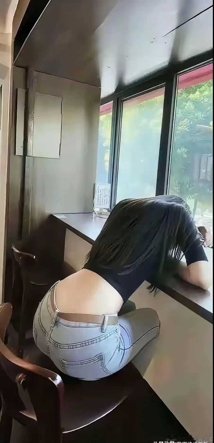 我想赋诗一首，不知道大家有何建议财经 ​​​