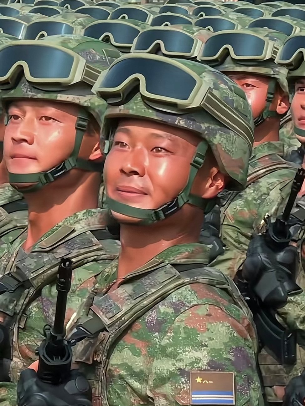 经常锻炼的人皮肤颜色深，但是皮肤很细腻。[挖鼻][挖鼻][挖鼻] ​​​
