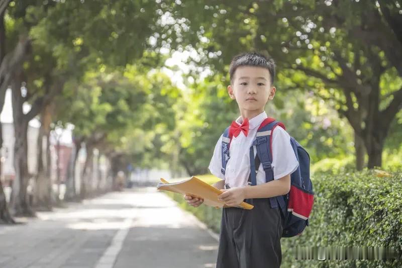 广州睡过23站小学生获发免迟到券 最近“广州睡过23站小学生获发免迟到券”这事火