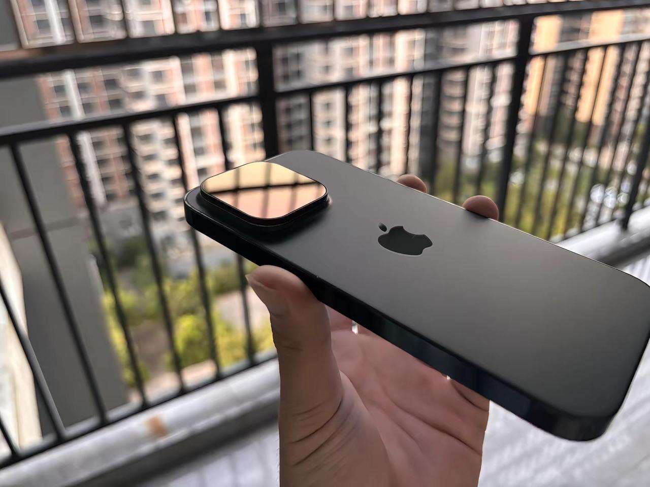 新买的iQOO感觉怪怪的🤔iQOO iPhone