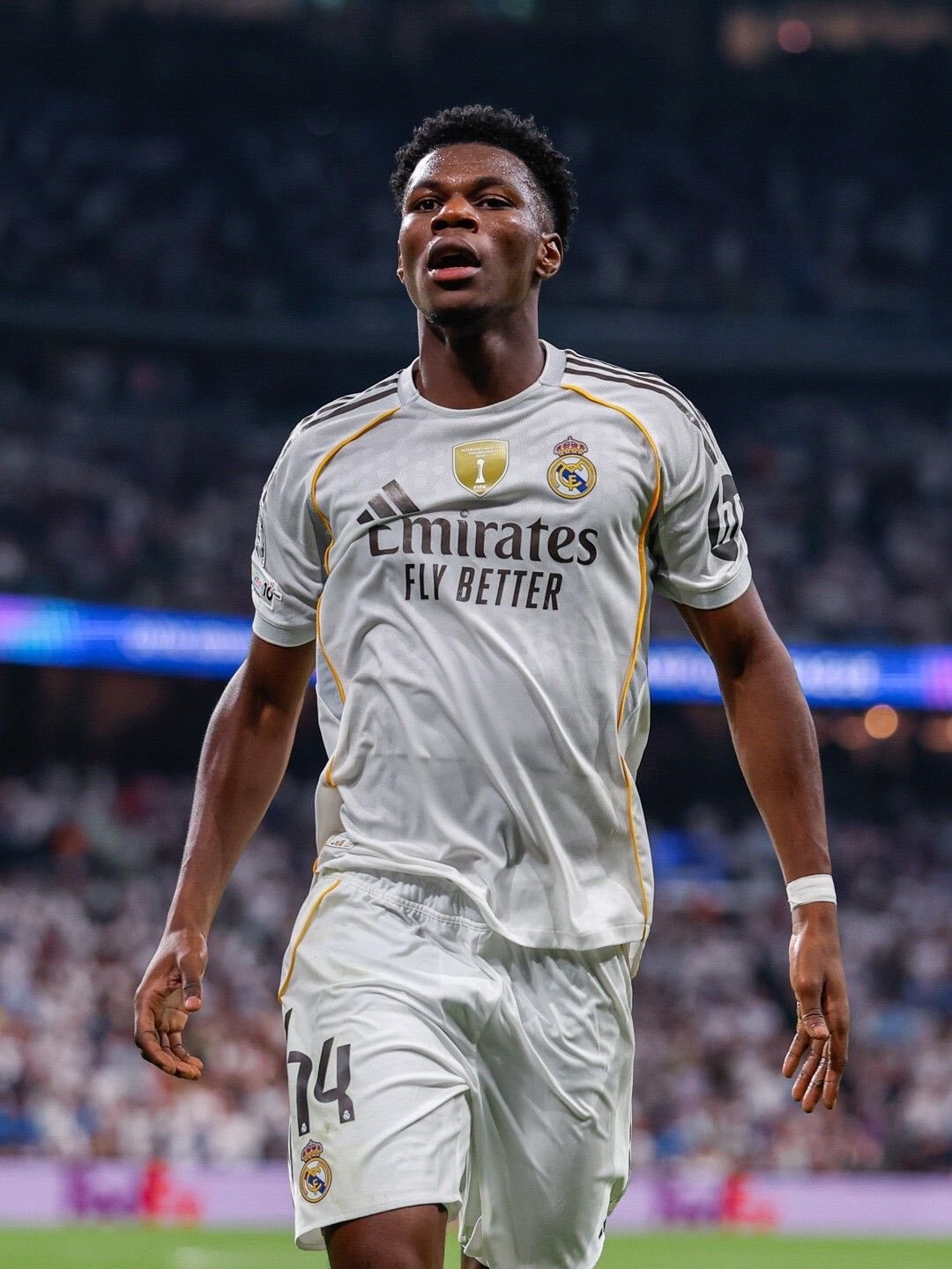 马卡报：目前来看，唯一可用的中后卫是劳尔·阿森西奥。楚阿梅尼将临危受命，在对阵奥