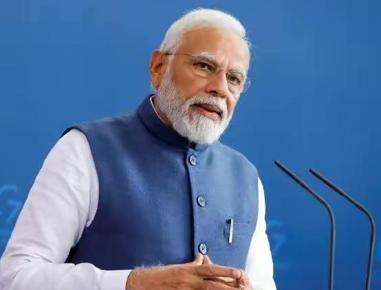 印度总理莫迪哀悼
印媒:当地时间11月2号晚上，在印度拉贾斯坦邦发生一起车祸，两