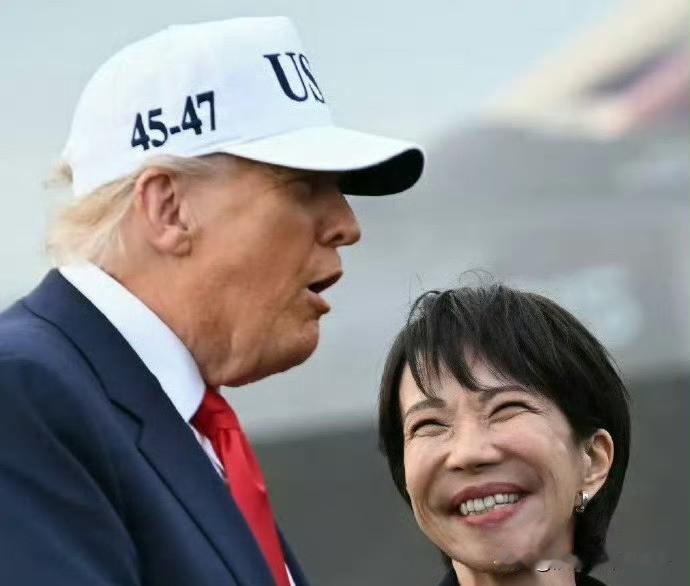 呵呵！太搞笑了！[捂脸]辣眼睛吧？
谁说高市早苗演砸了？演员不都是这么演吗？你看