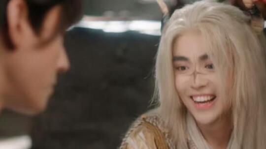 演员星星泰缅边境失联，龚俊等祈祷。